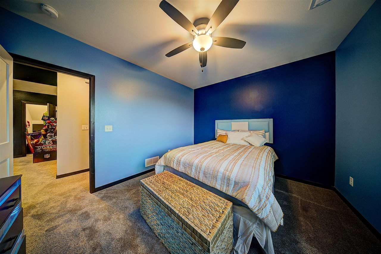 1804 Green Oak Pass Tiffin IA 52340