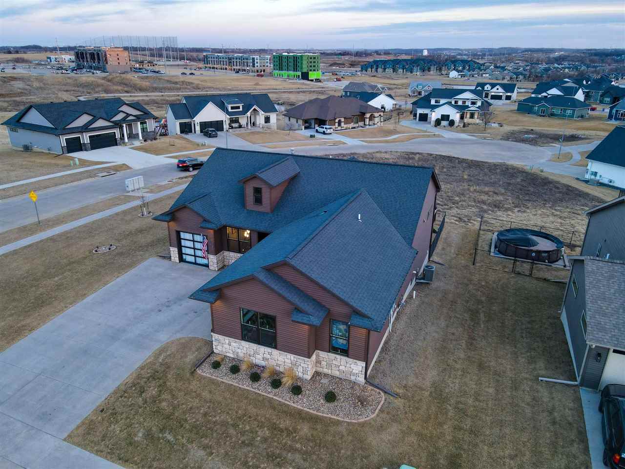 1804 Green Oak Pass Tiffin IA 52340