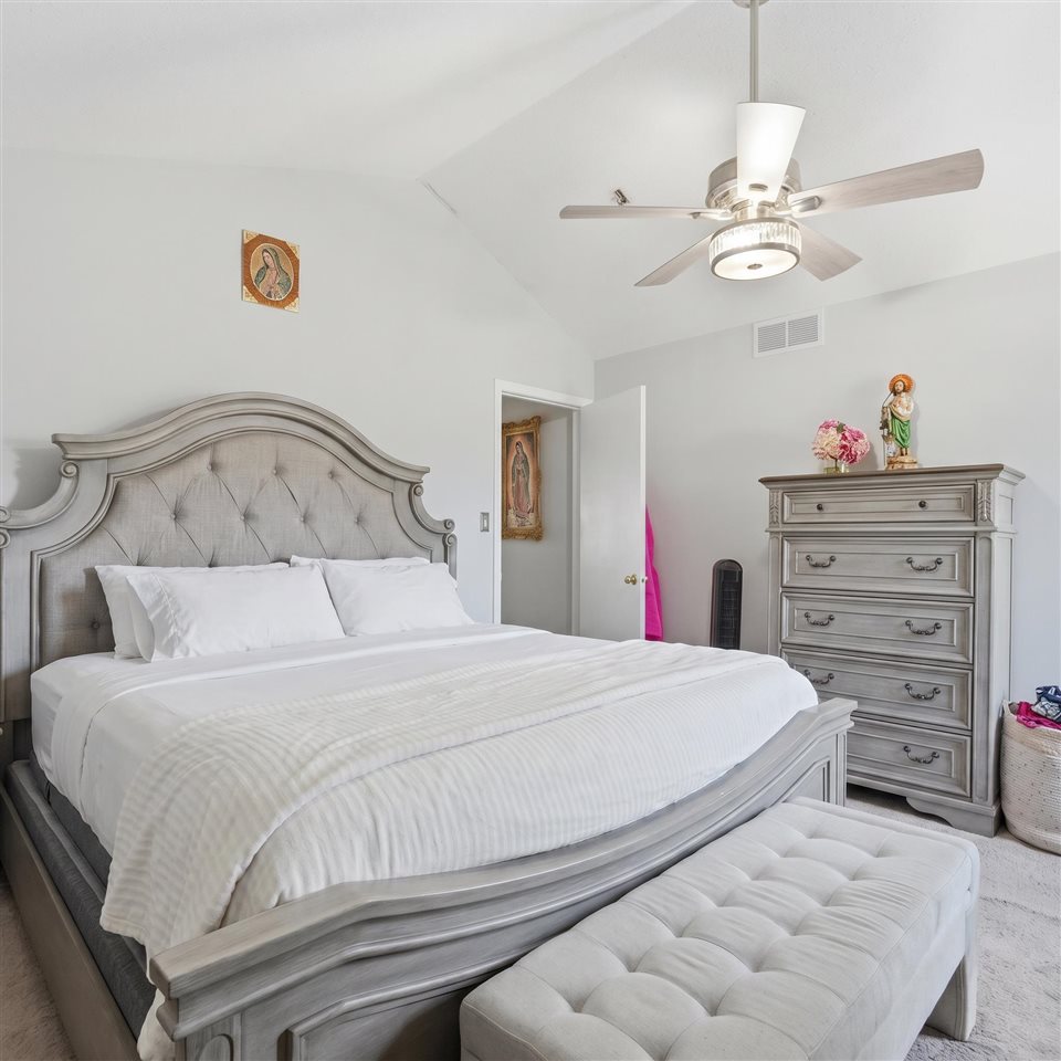 1624 Dickenson Lane Iowa City IA 52240-9108