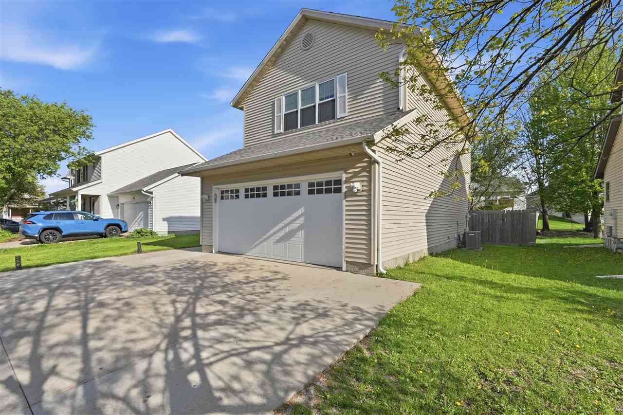 1624 Dickenson Lane Iowa City IA 52240-9108