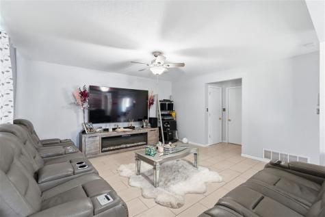 1624 Dickenson Lane Iowa City IA 52240-9108