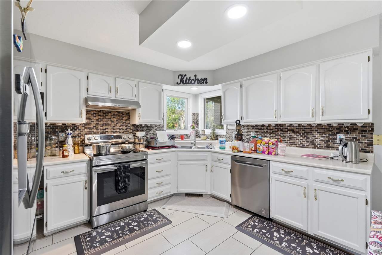 1624 Dickenson Lane Iowa City IA 52240-9108