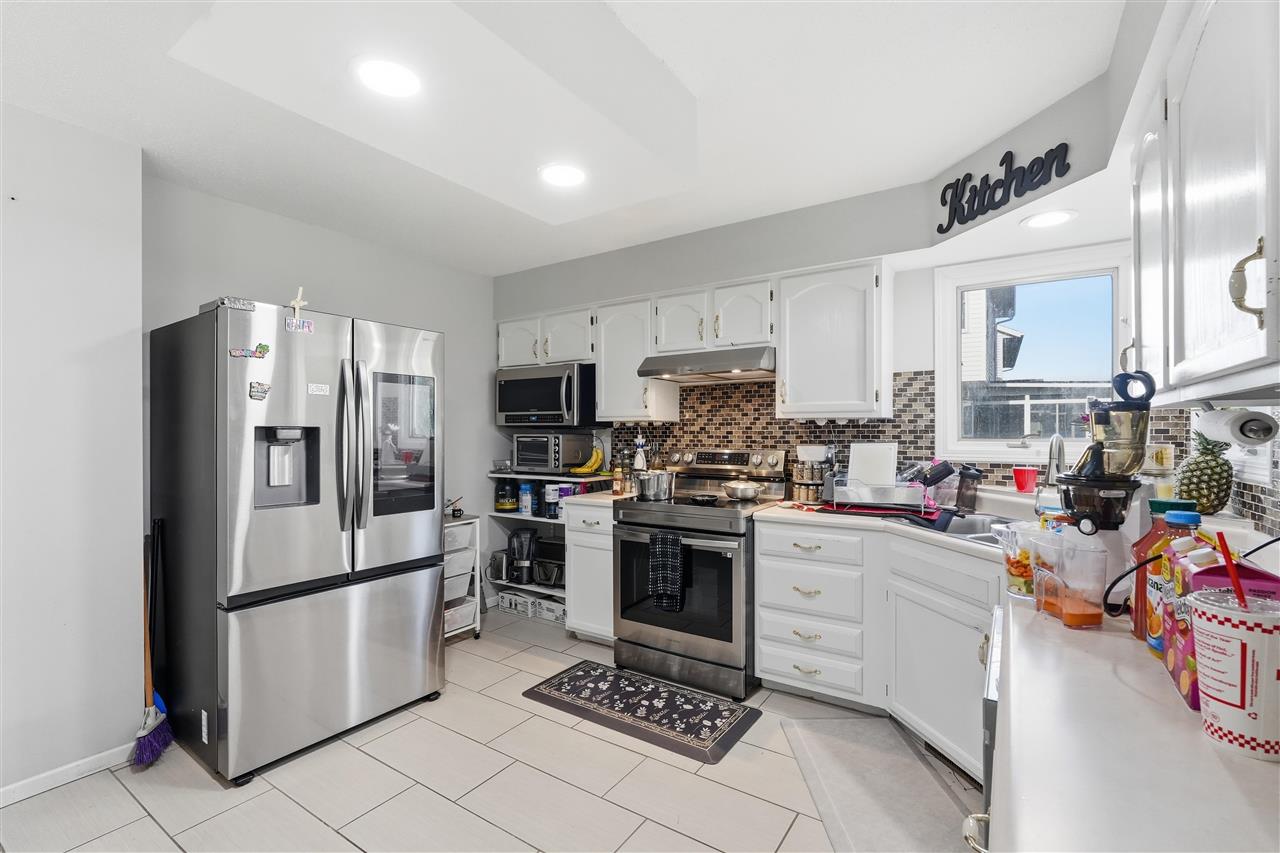 1624 Dickenson Lane Iowa City IA 52240-9108