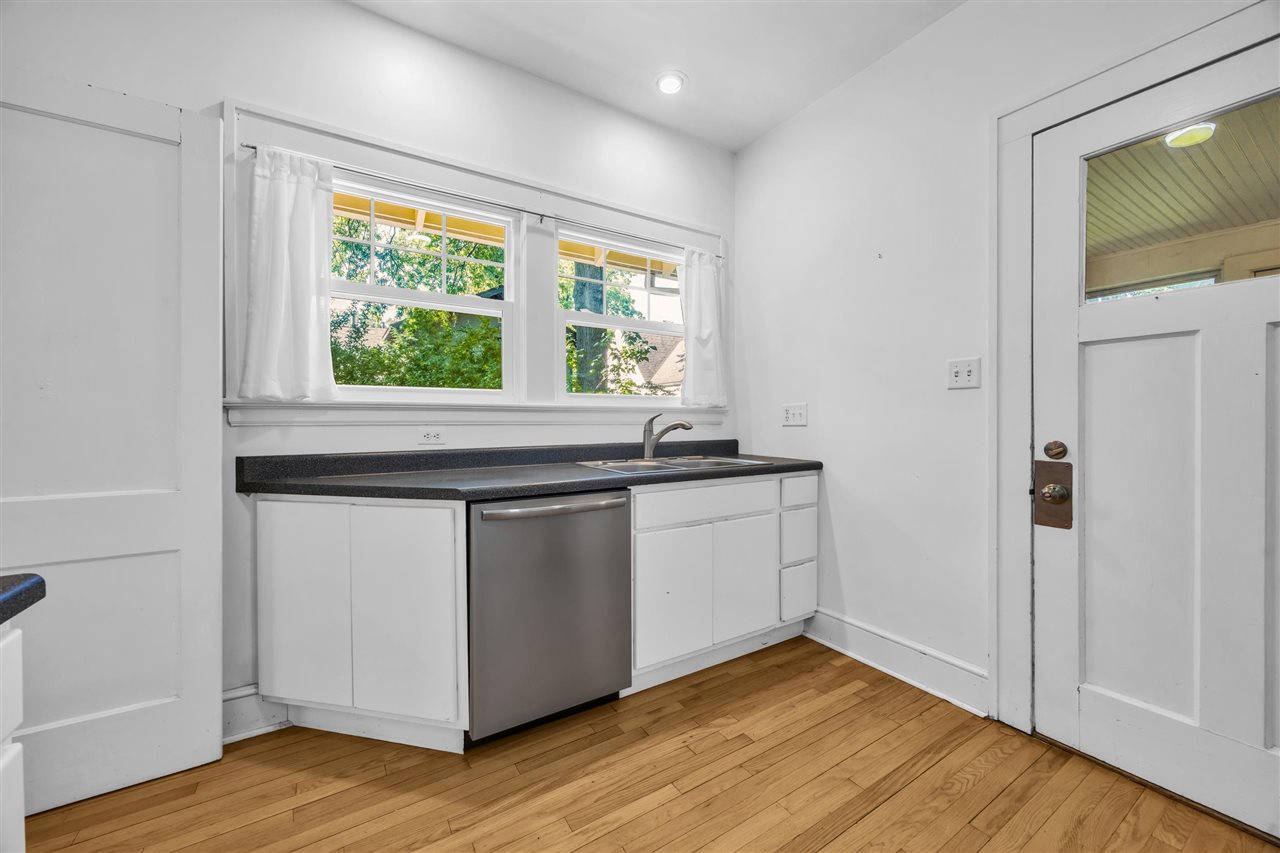 409 Beldon Avenue Iowa City IA 52246
