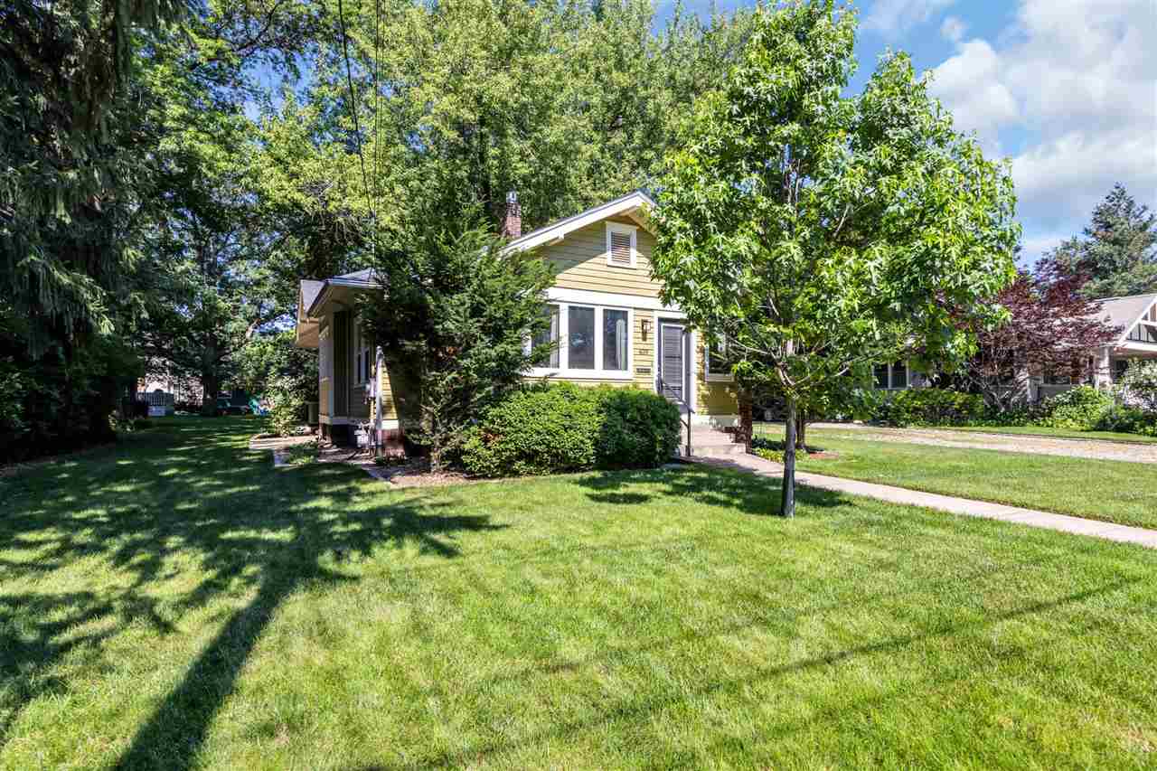 409 Beldon Avenue Iowa City IA 52246