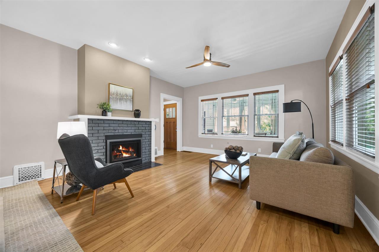 409 Beldon Avenue Iowa City IA 52246