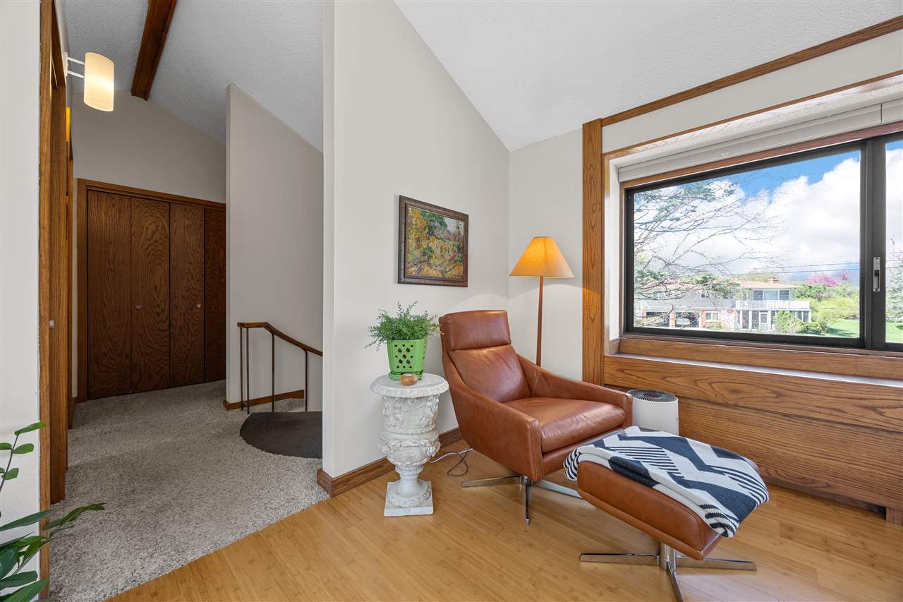 12 Fairview Knoll NE Iowa City IA 52240