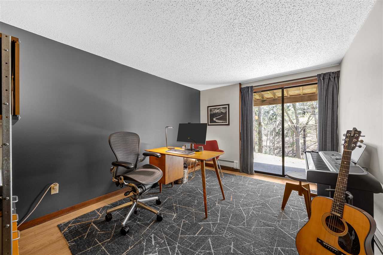 12 Fairview Knoll NE Iowa City IA 52240