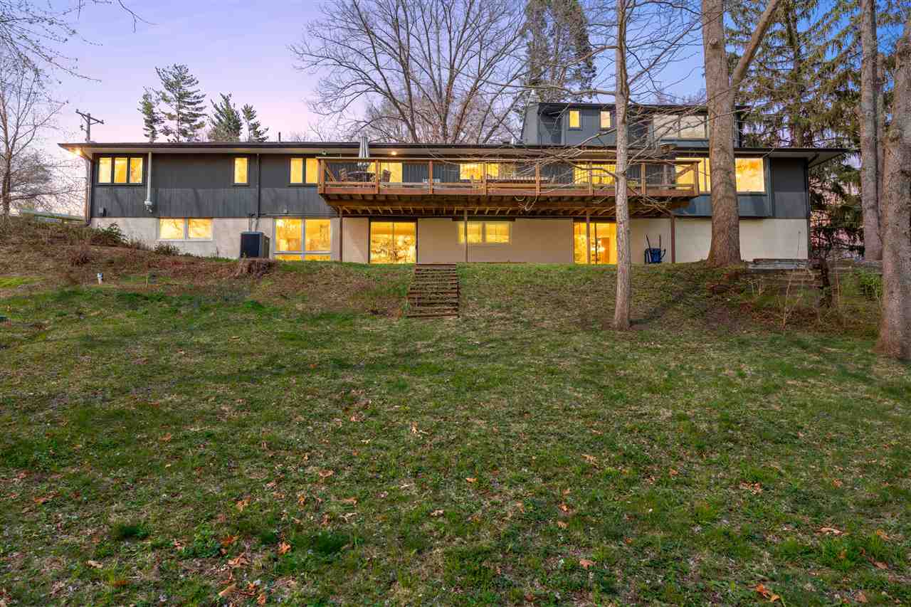 12 Fairview Knoll NE Iowa City IA 52240
