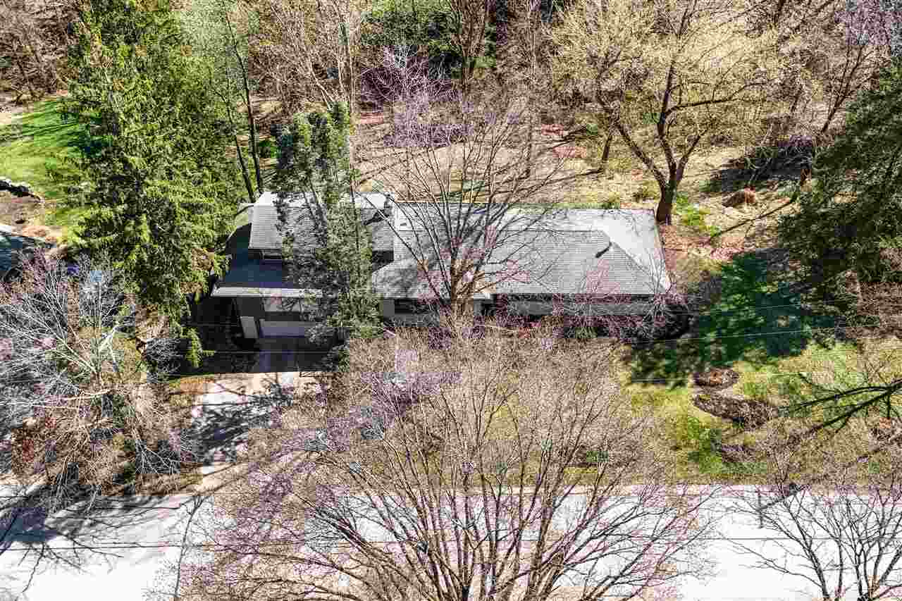 12 Fairview Knoll NE Iowa City IA 52240