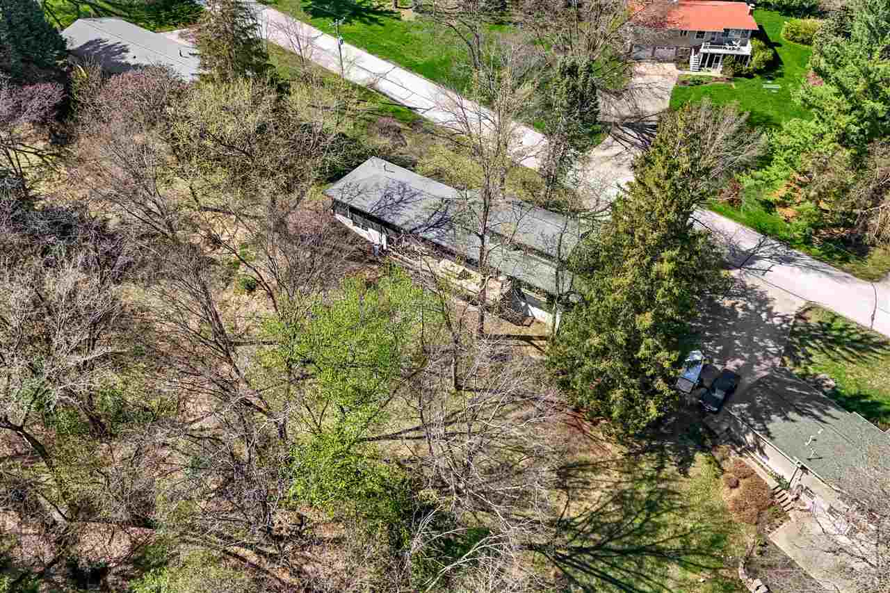12 Fairview Knoll NE Iowa City IA 52240