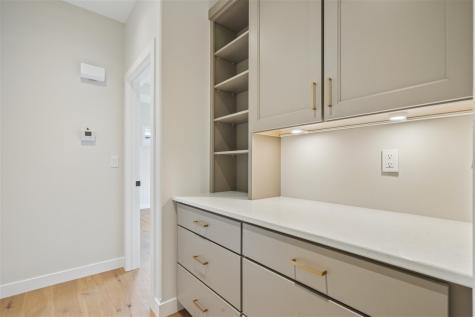 240 NW Howard Avenue Swisher IA 52338