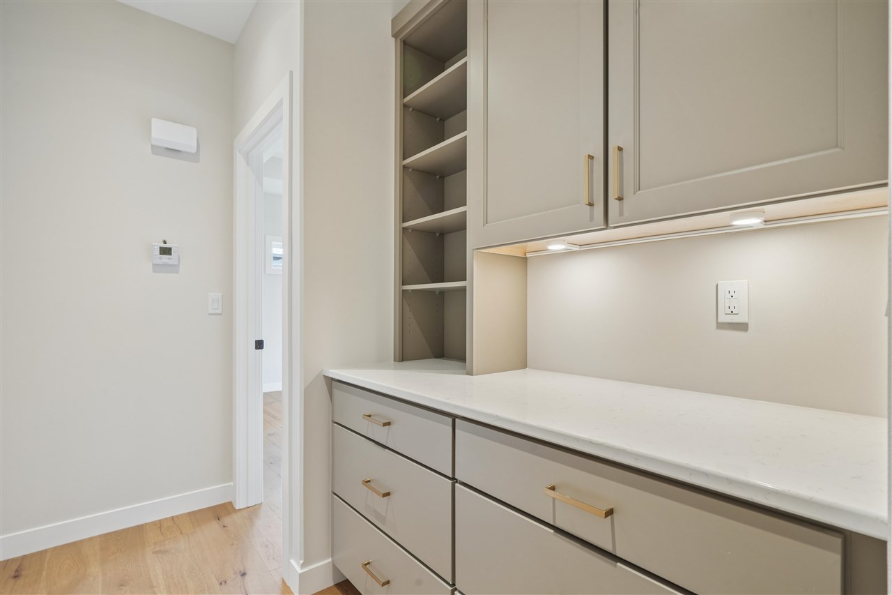 240 NW Howard Avenue Swisher IA 52338