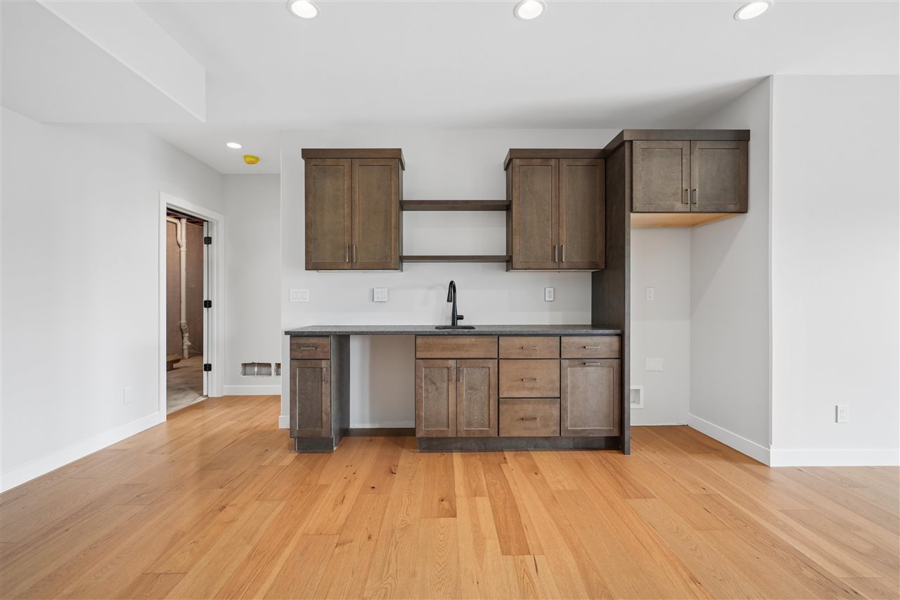 240 NW Howard Avenue Swisher IA 52338
