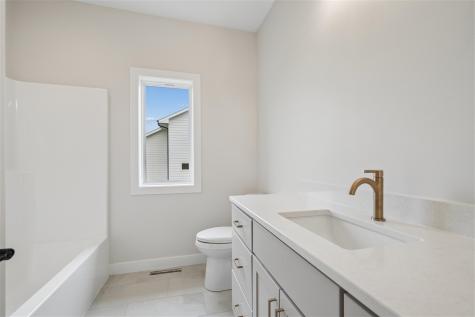 240 NW Howard Avenue Swisher IA 52338