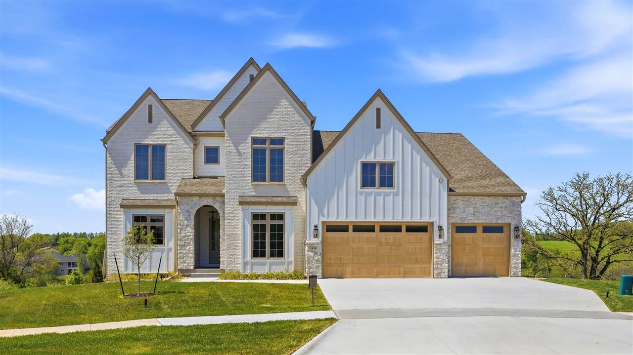 938 Heron Place Iowa City IA 52245