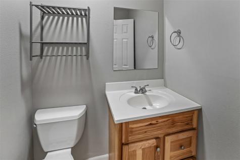 1733 Lake Front Drive NE Solon IA 52333