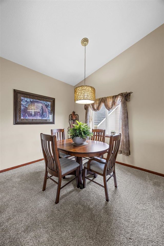 807 10th Avenue Place Coralville IA 52241