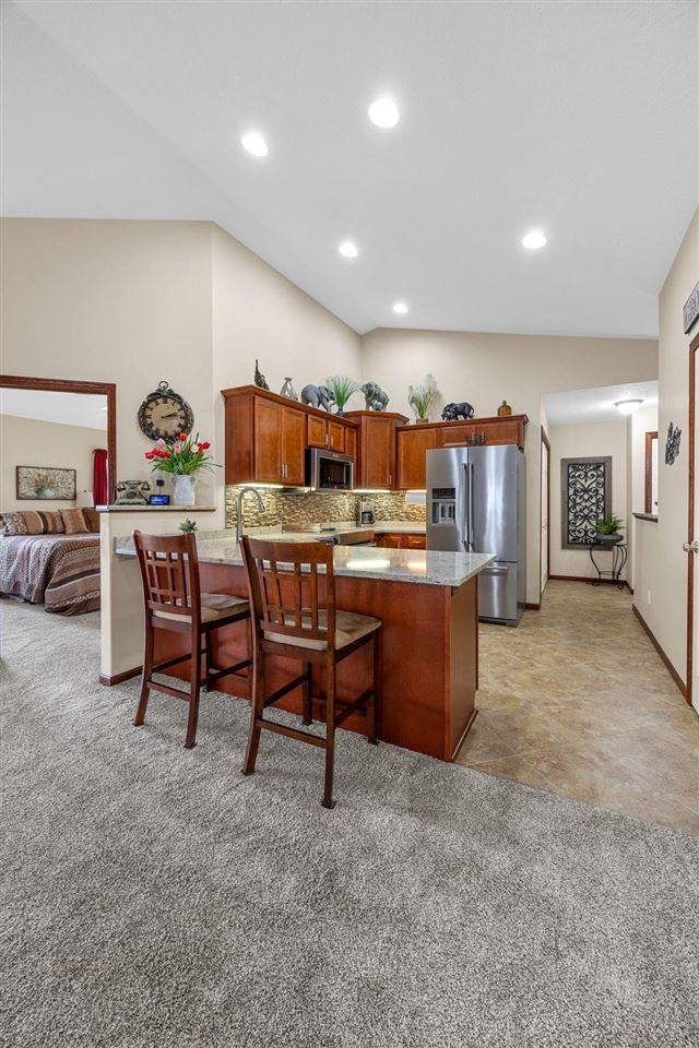 807 10th Avenue Place Coralville IA 52241