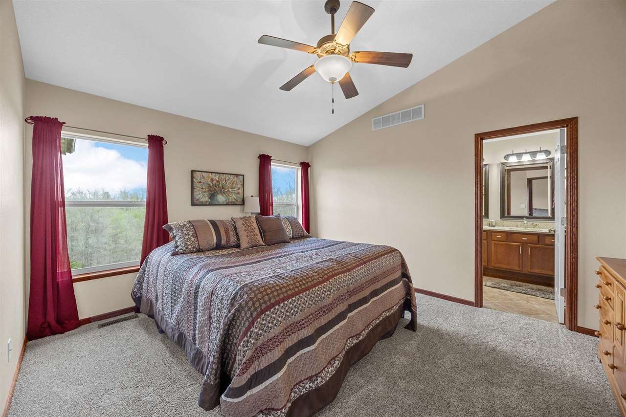 807 10th Avenue Place Coralville IA 52241