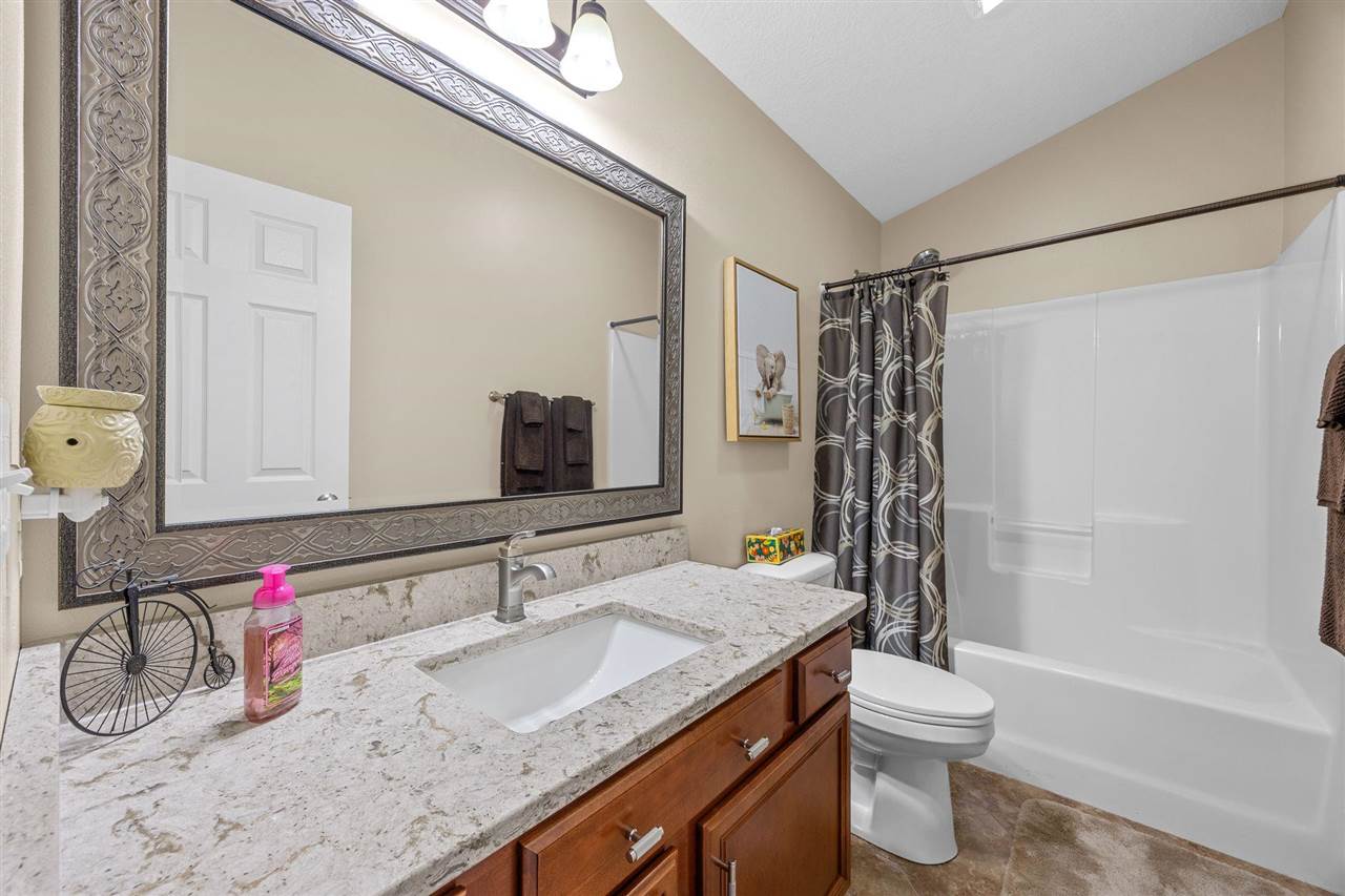 807 10th Avenue Place Coralville IA 52241
