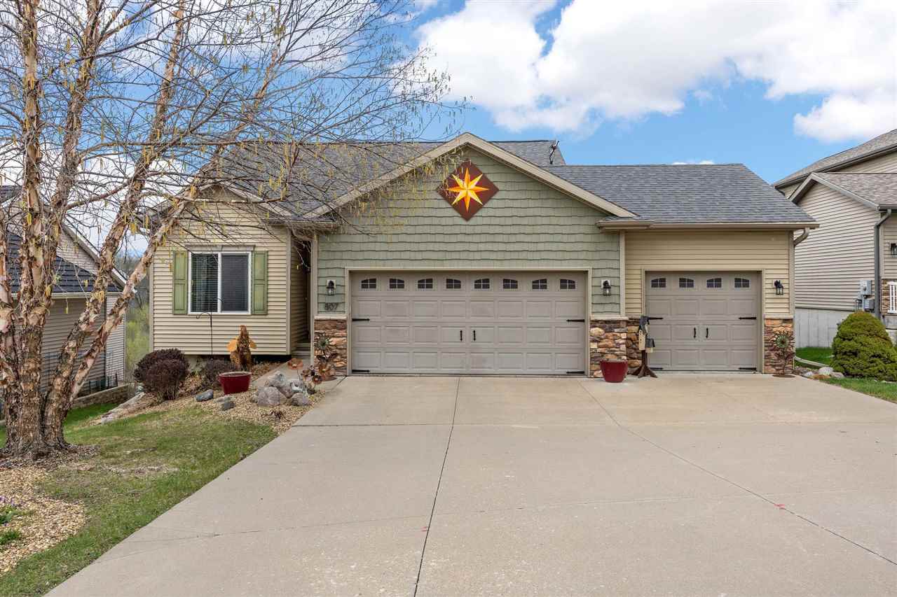 807 10th Avenue Place Coralville IA 52241