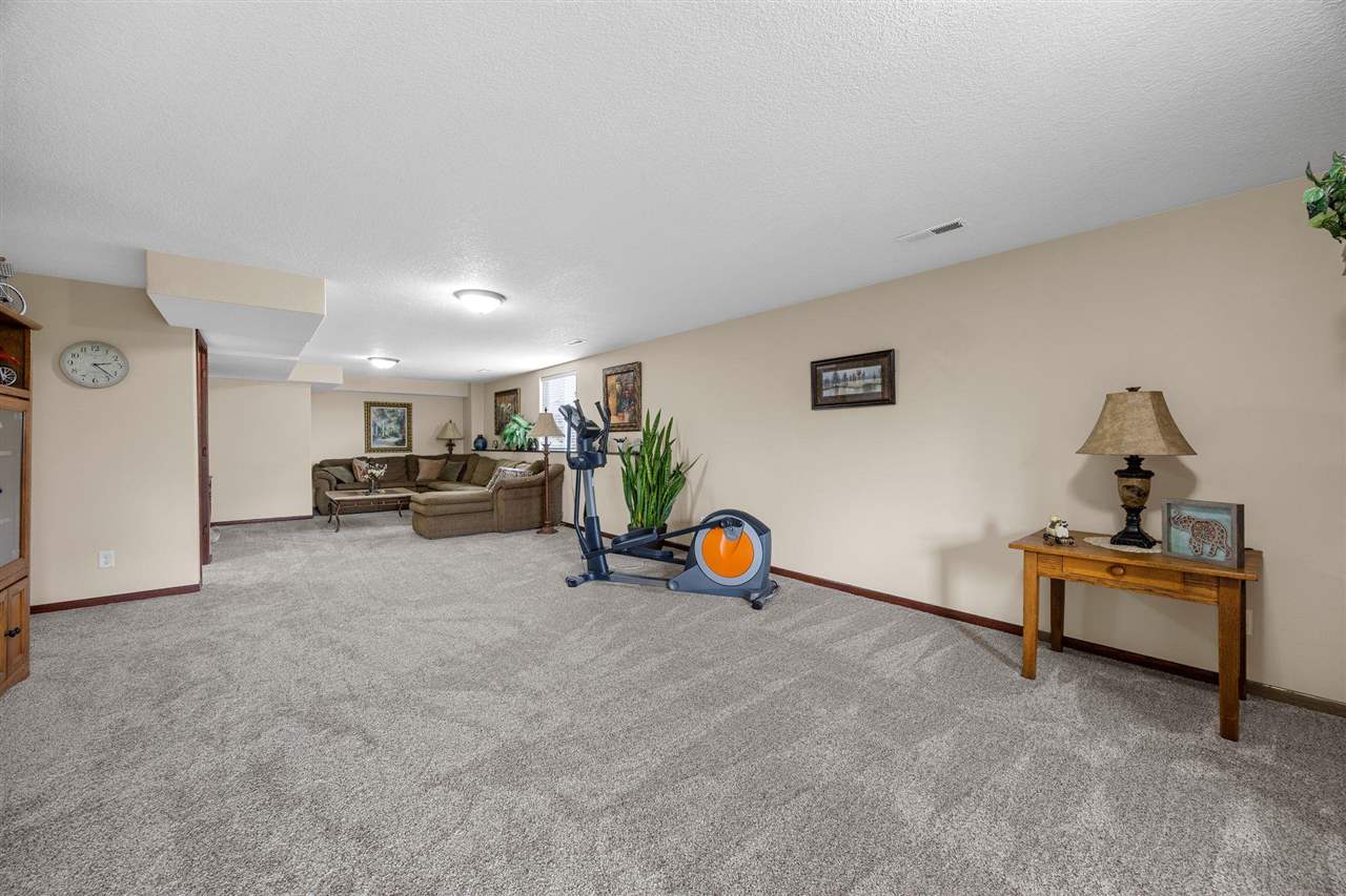 807 10th Avenue Place Coralville IA 52241