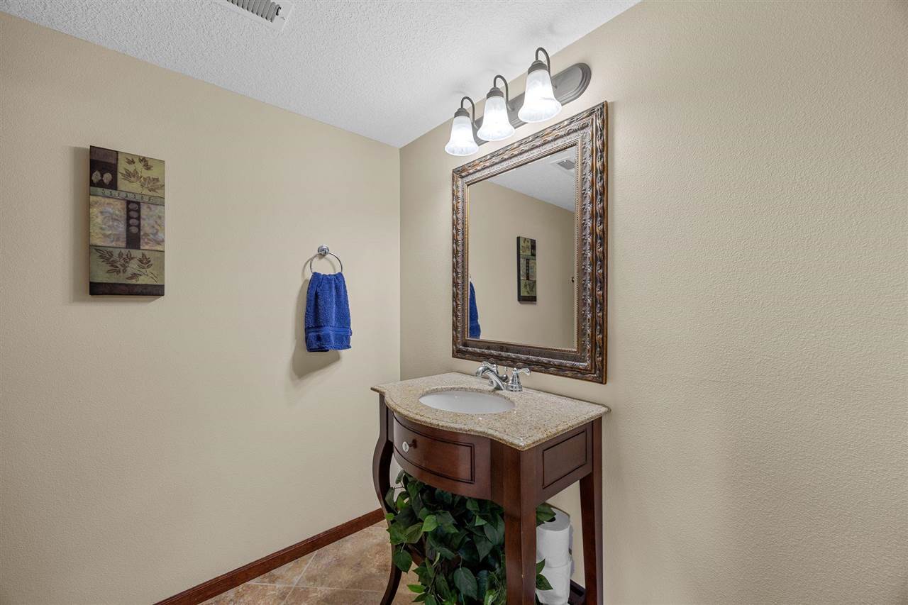 807 10th Avenue Place Coralville IA 52241