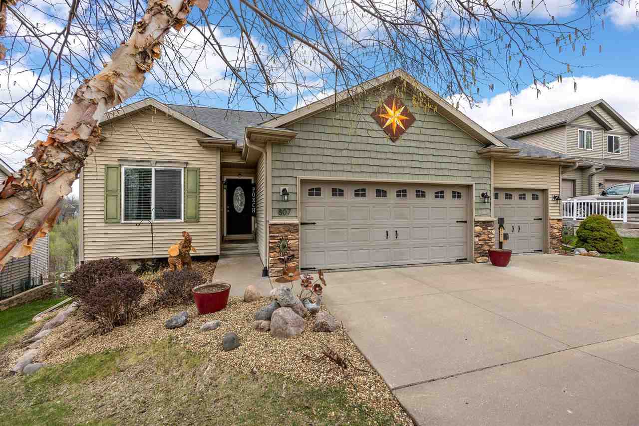807 10th Avenue Place Coralville IA 52241
