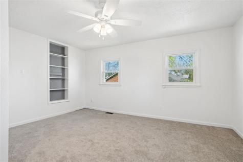 401 S Market Street Solon IA 52333