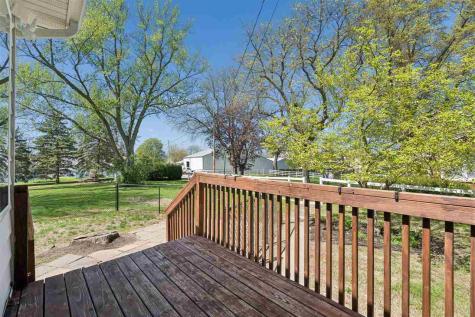 401 S Market Street Solon IA 52333