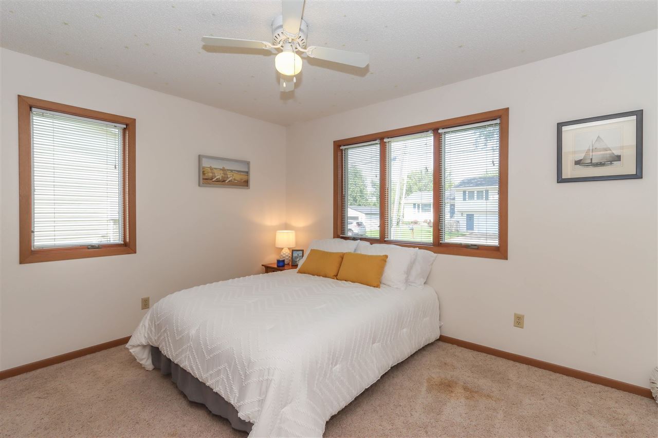 2322 27th SW Cedar Rapids IA 52404
