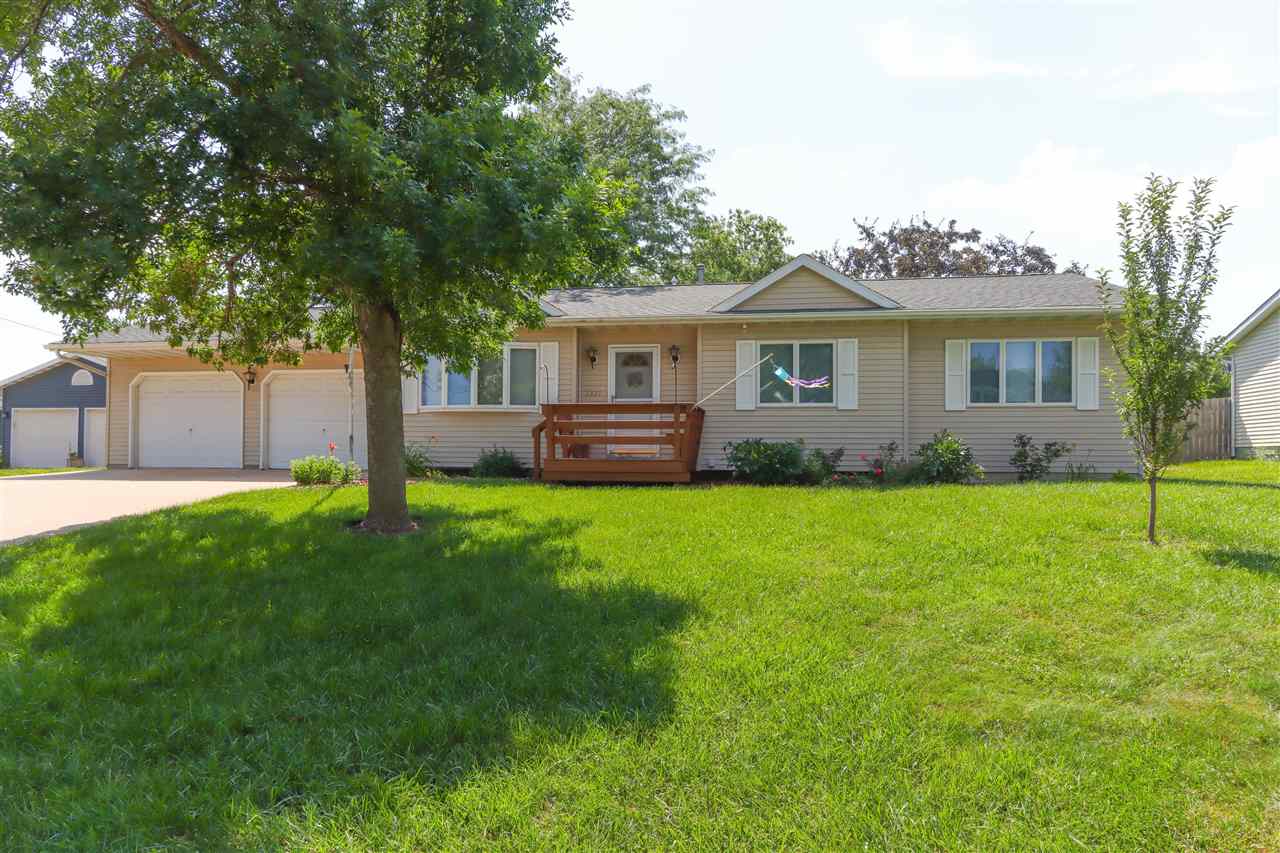 2322 27th SW Cedar Rapids IA 52404