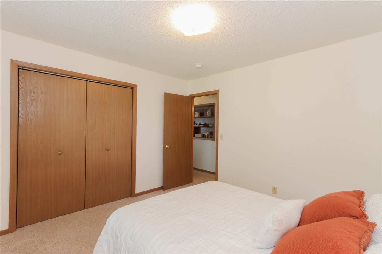 2322 27th SW Cedar Rapids IA 52404