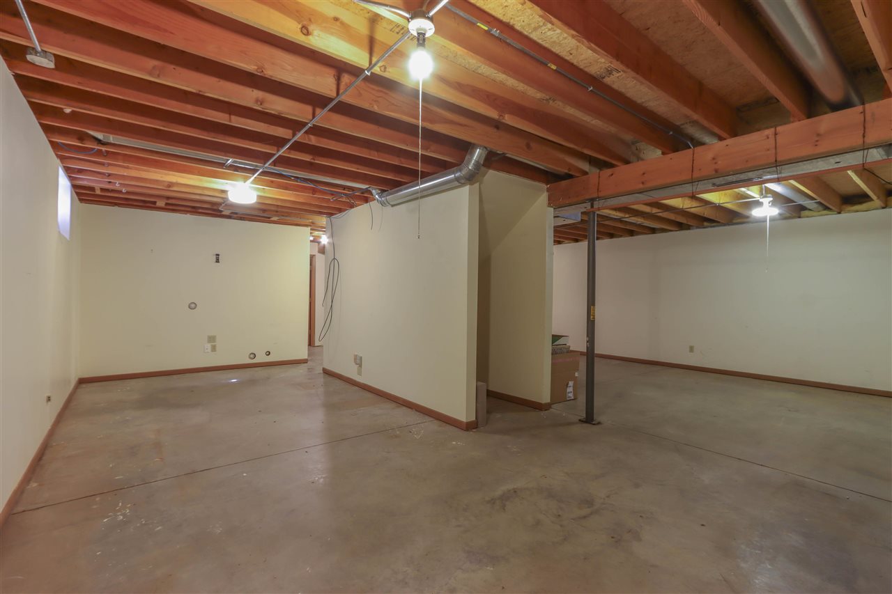 2322 27th SW Cedar Rapids IA 52404