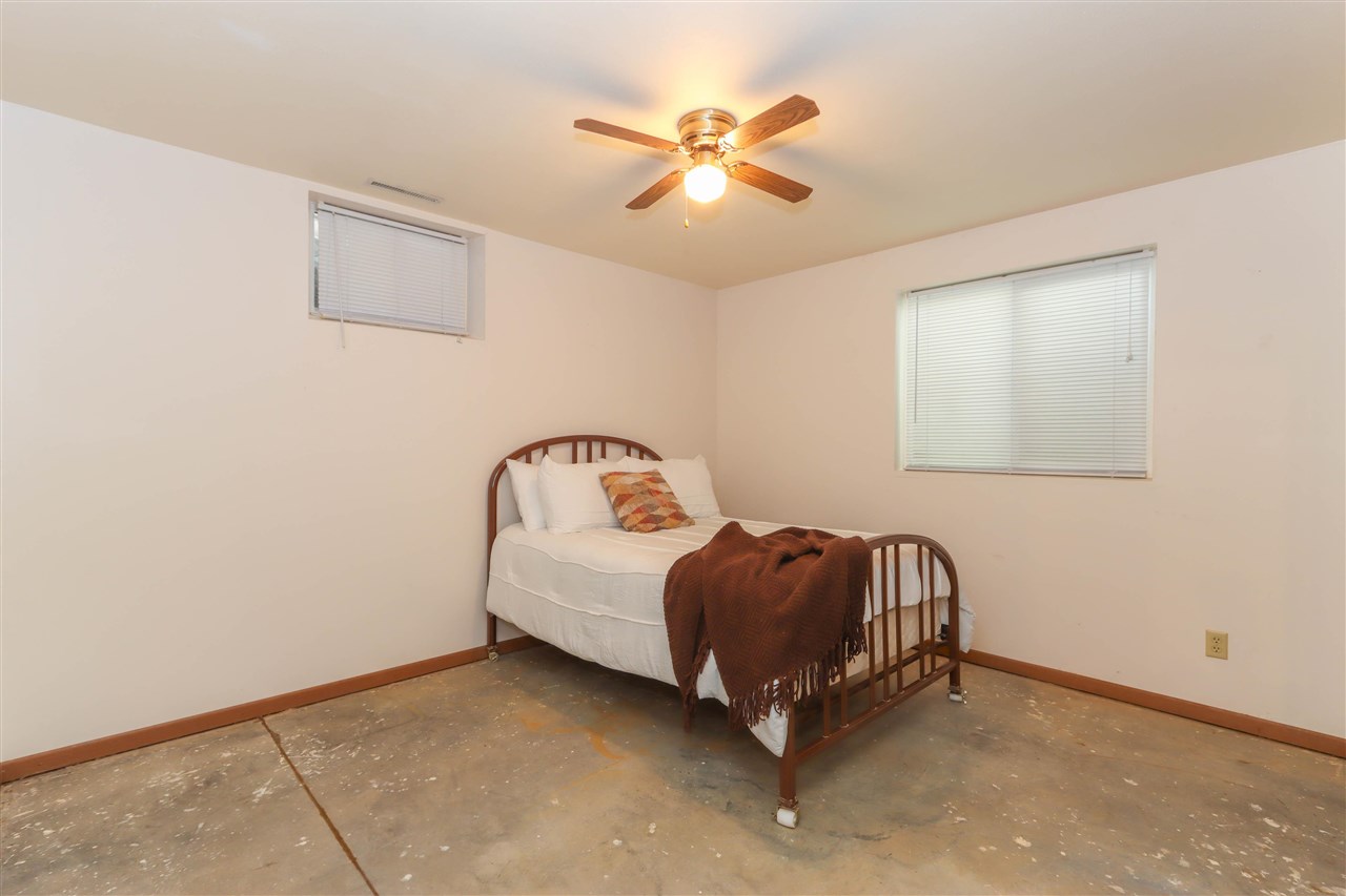 2322 27th SW Cedar Rapids IA 52404
