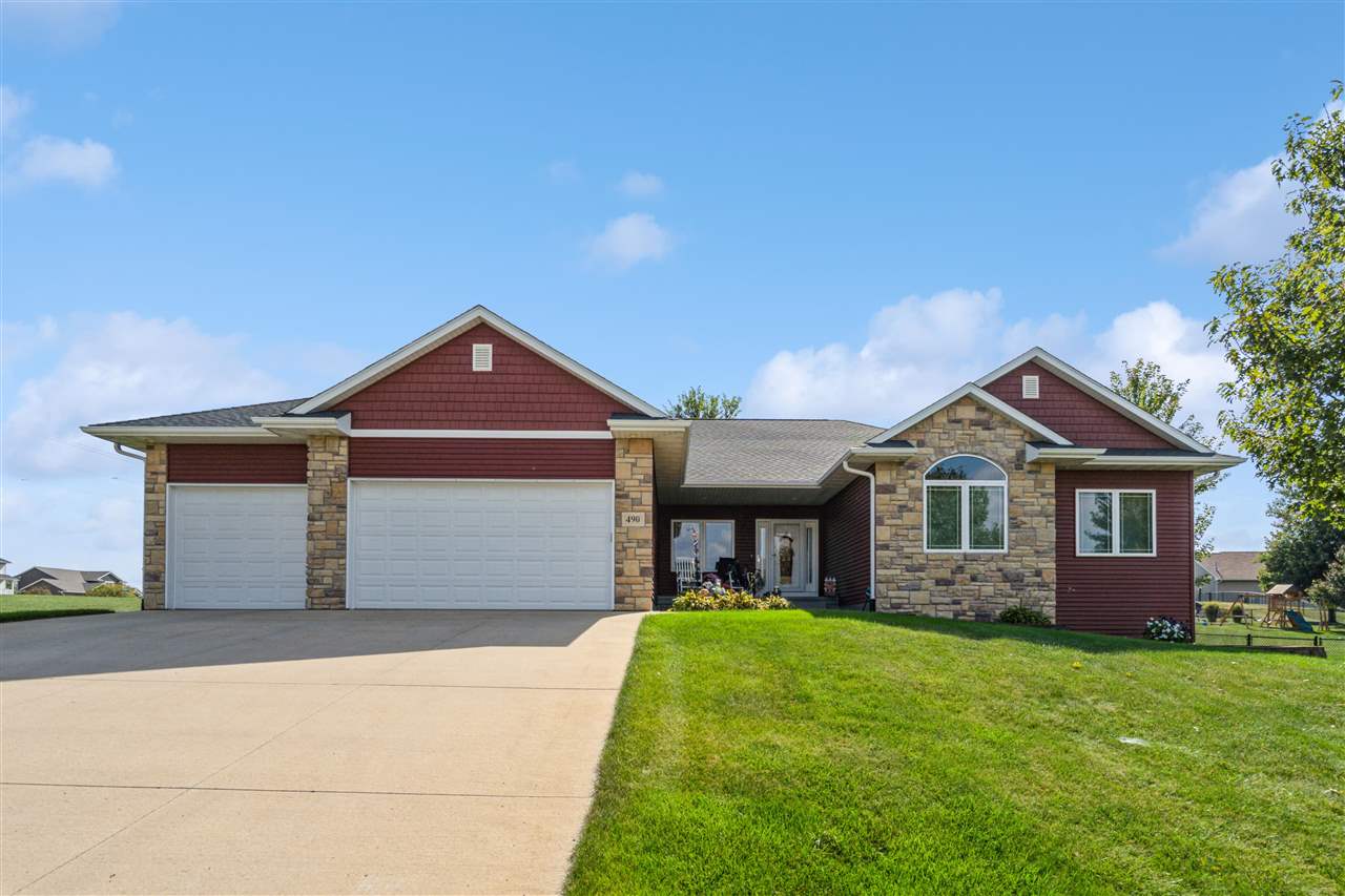 490 Erusha Drive Walford IA 52351
