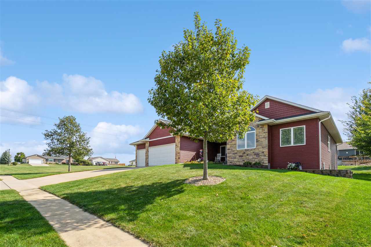 490 Erusha Drive Walford IA 52351