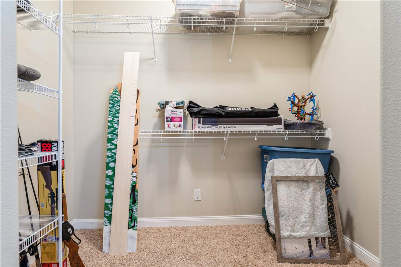 490 Erusha Drive Walford IA 52351