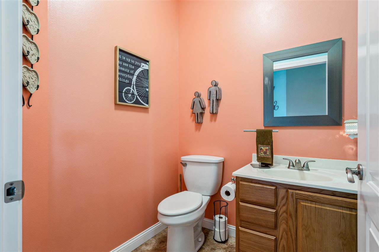 490 Erusha Drive Walford IA 52351