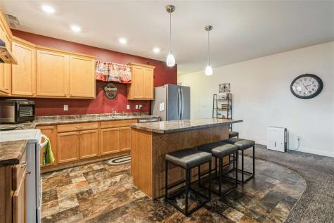 490 Erusha Drive Walford IA 52351