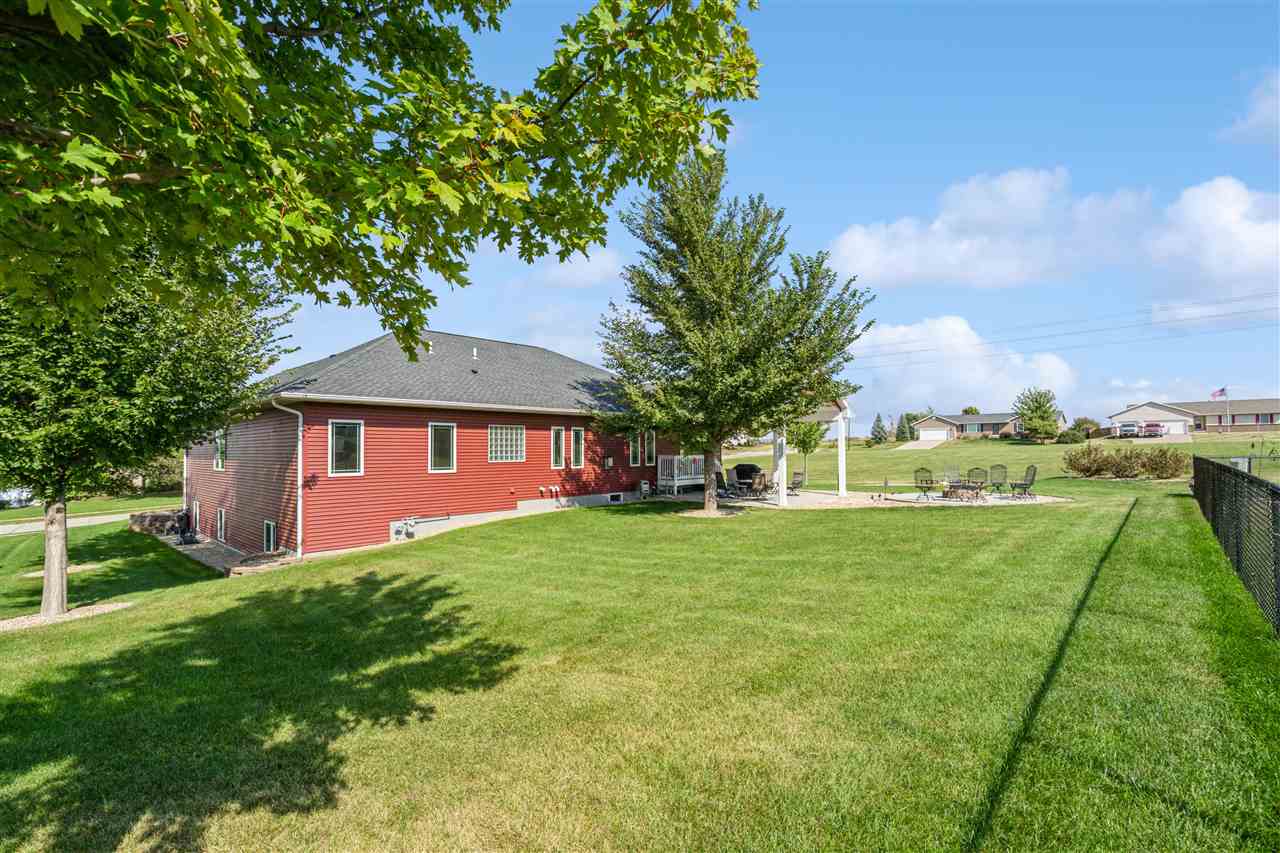 490 Erusha Drive Walford IA 52351