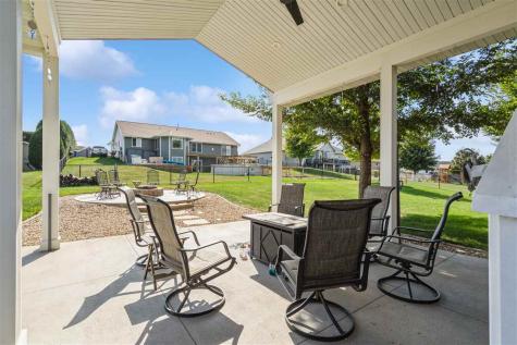 490 Erusha Drive Walford IA 52351