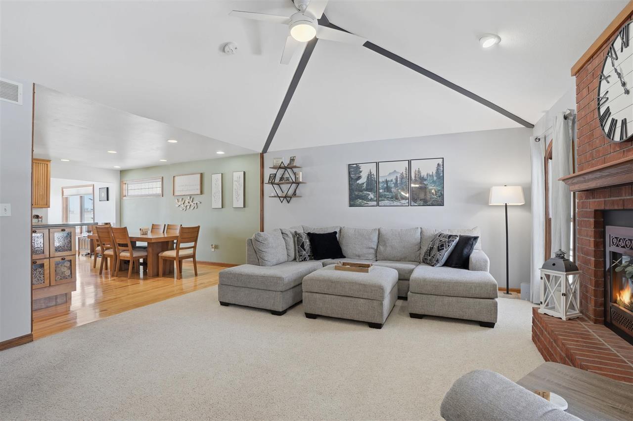 839 Pepper Drive Iowa City IA 52240