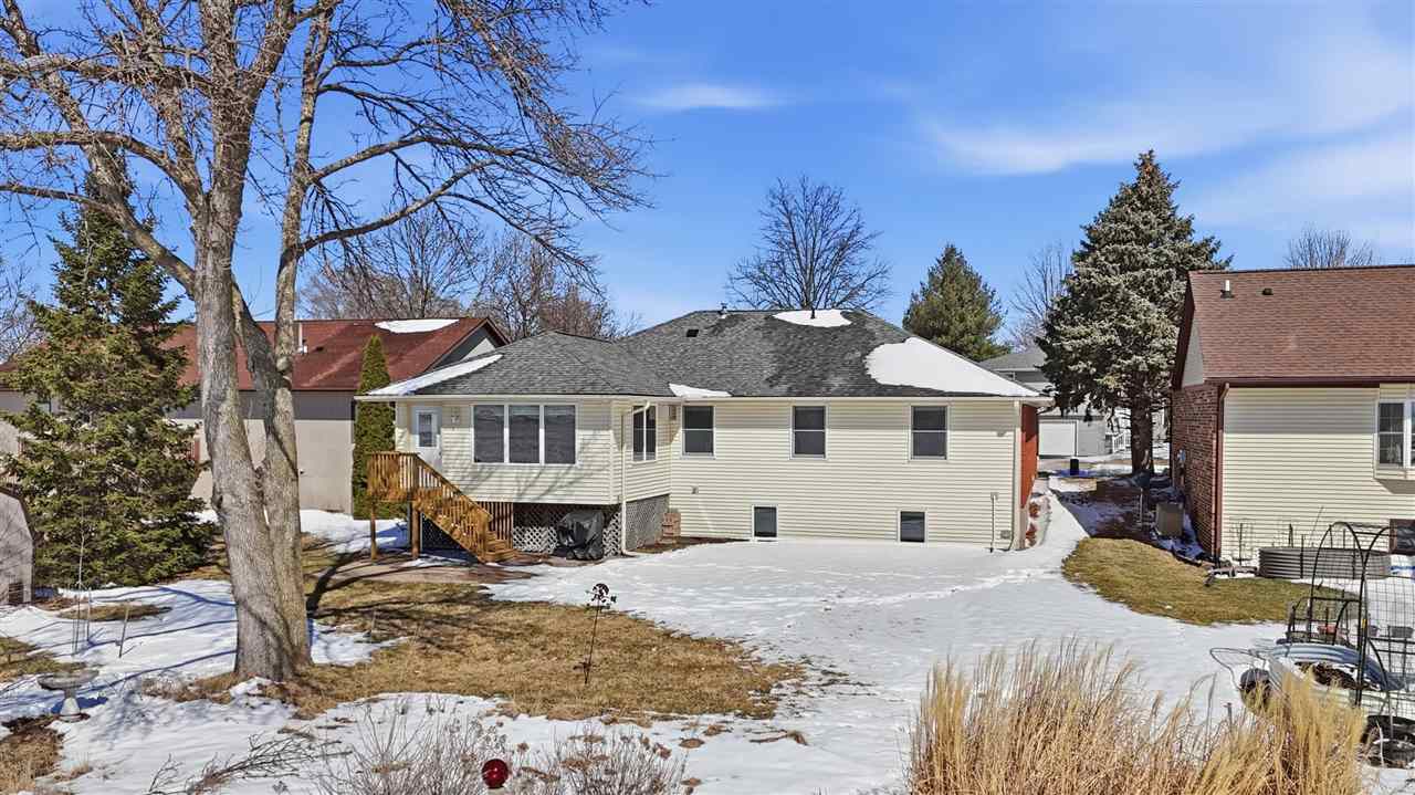 839 Pepper Drive Iowa City IA 52240