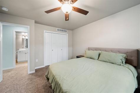236 Kenneth Drive Iowa City IA 52245