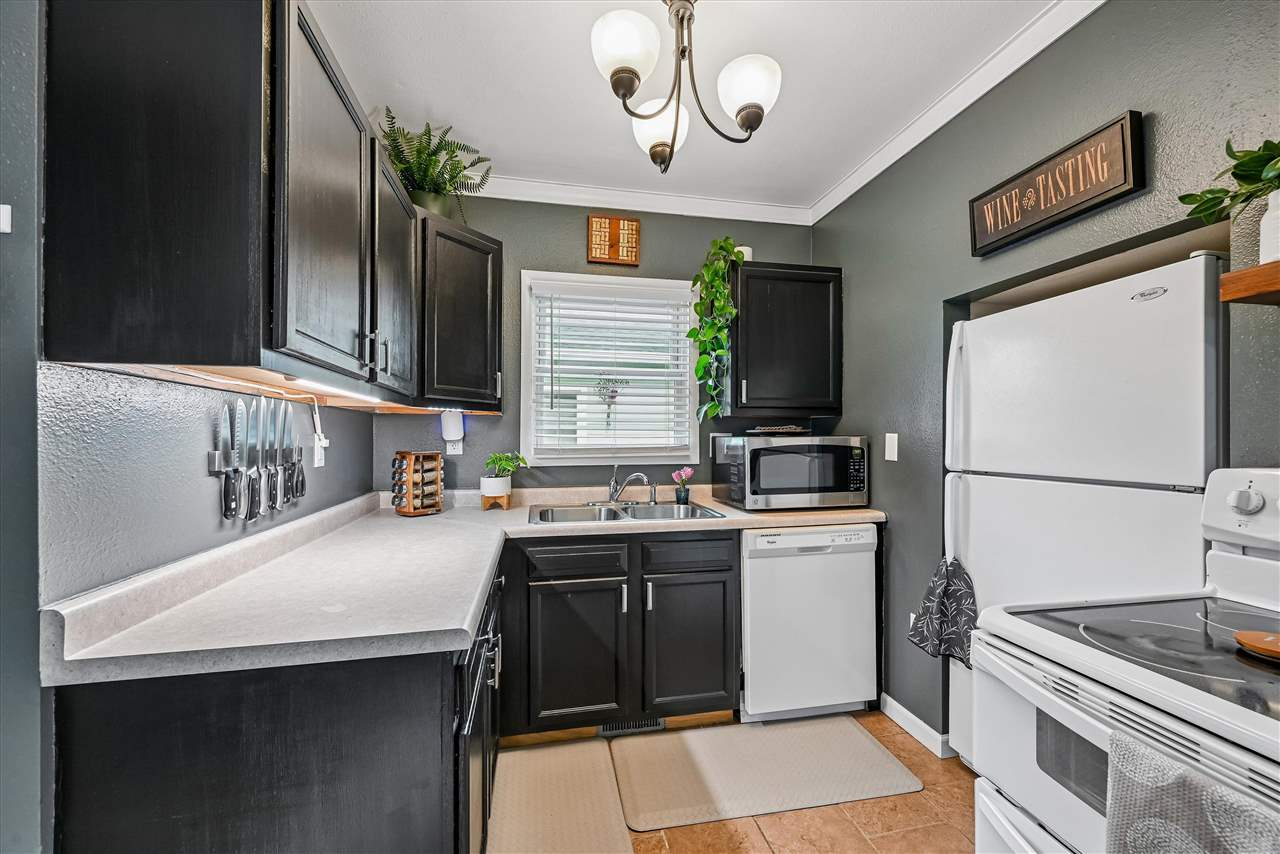 921 NW H Avenue Cedar Rapids IA 52405