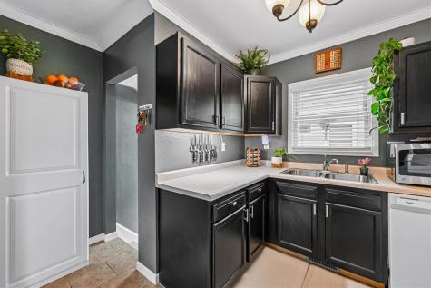 921 NW H Avenue Cedar Rapids IA 52405