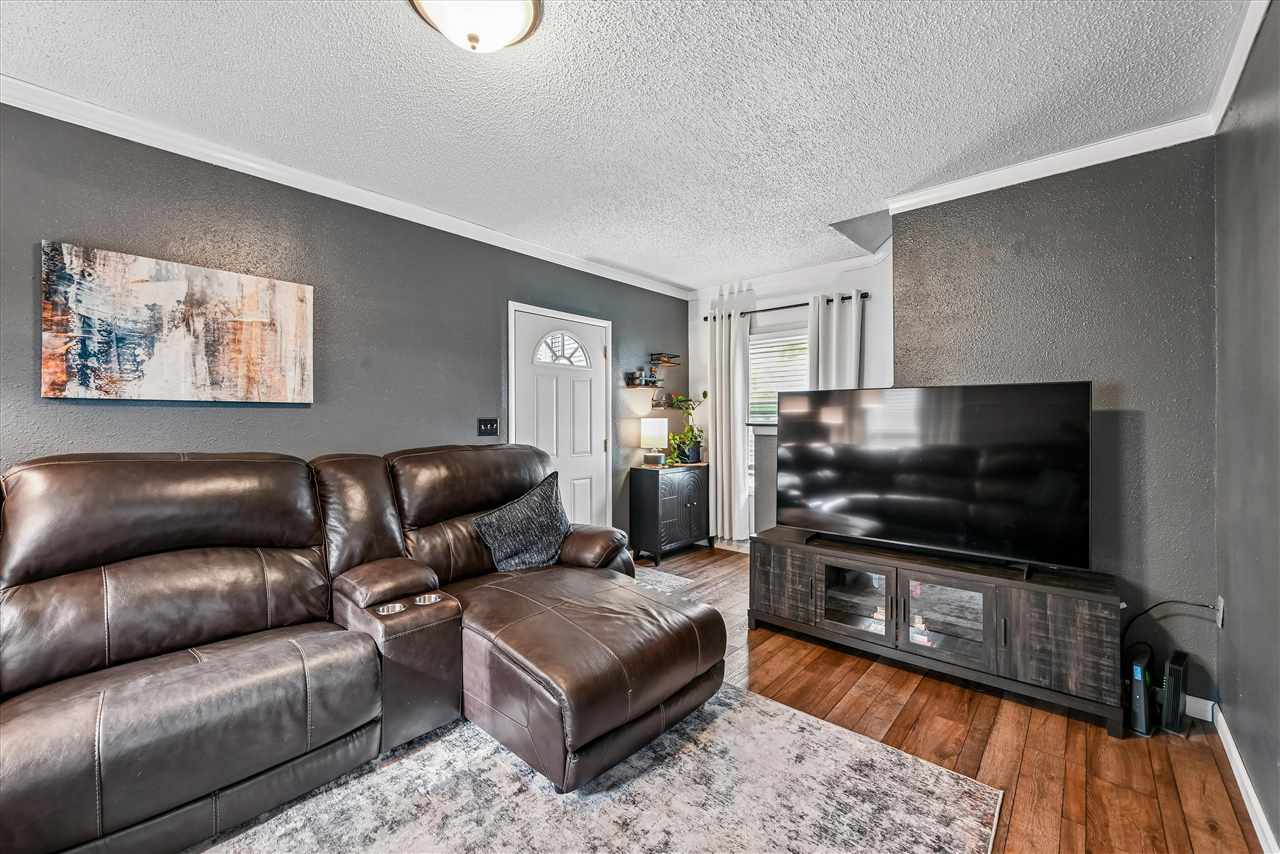 921 NW H Avenue Cedar Rapids IA 52405