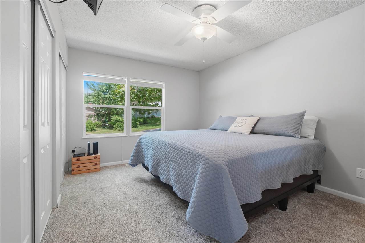 152 N Westminster Street Iowa City IA 52245
